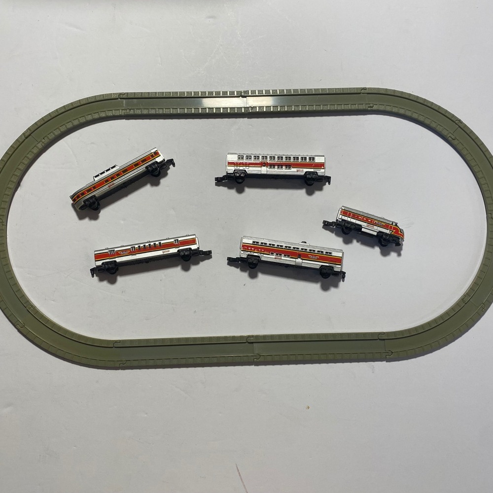 Galoob Micro Machines Train Set Vintage Oval Track 17pc Passenger Train